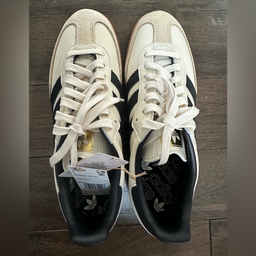 Adidas Original Samba in Cream and Black
